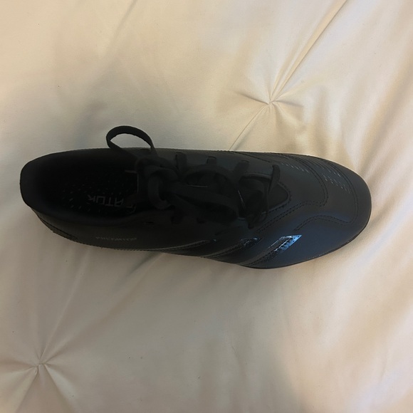 Adidas Unisex Turf Cleats (Tags On) - Picture 4 of 5